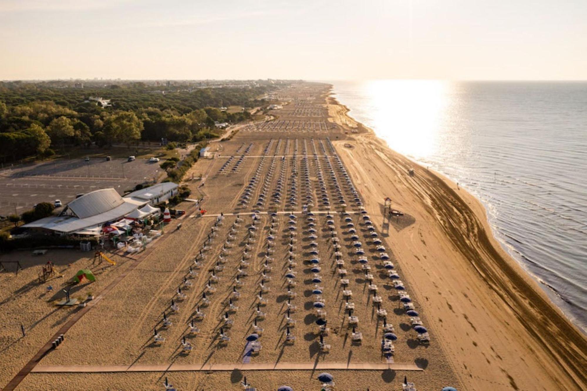 Amazing With Terrace For 5 Guests * Bibione